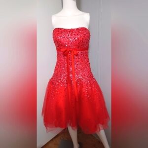 Tony Bowls Paris Red Dress Strapless